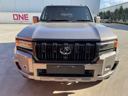 TOYOTA LAND CRUISER PRADO KAKADU