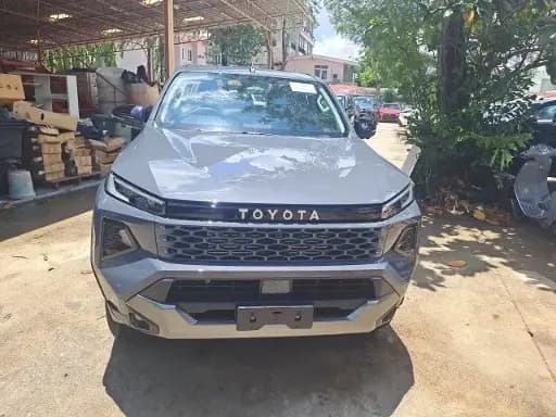 TOYOTA HILUX TRAVO