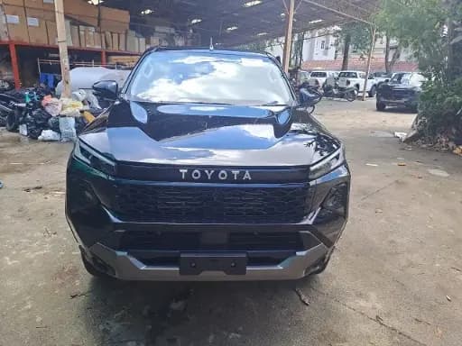TOYOTA HILUX TRAVO