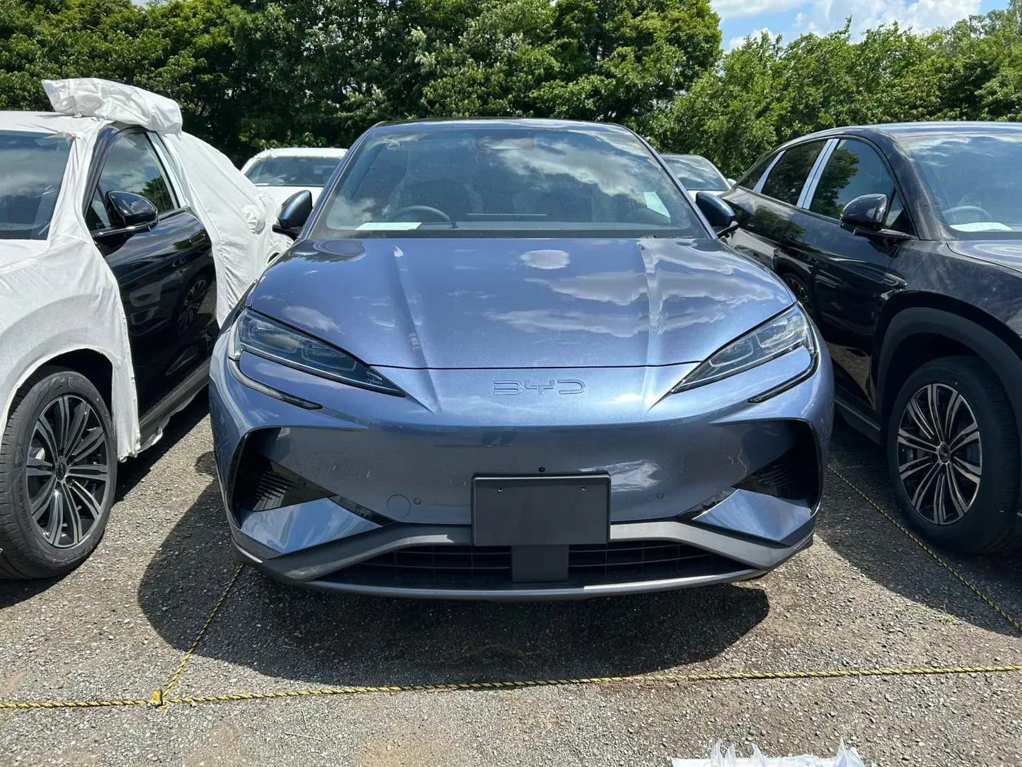 BYD SEALION 7 view 1