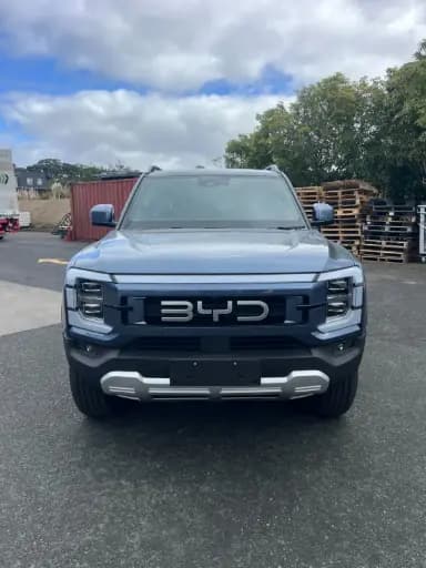 BYD SHARK 6