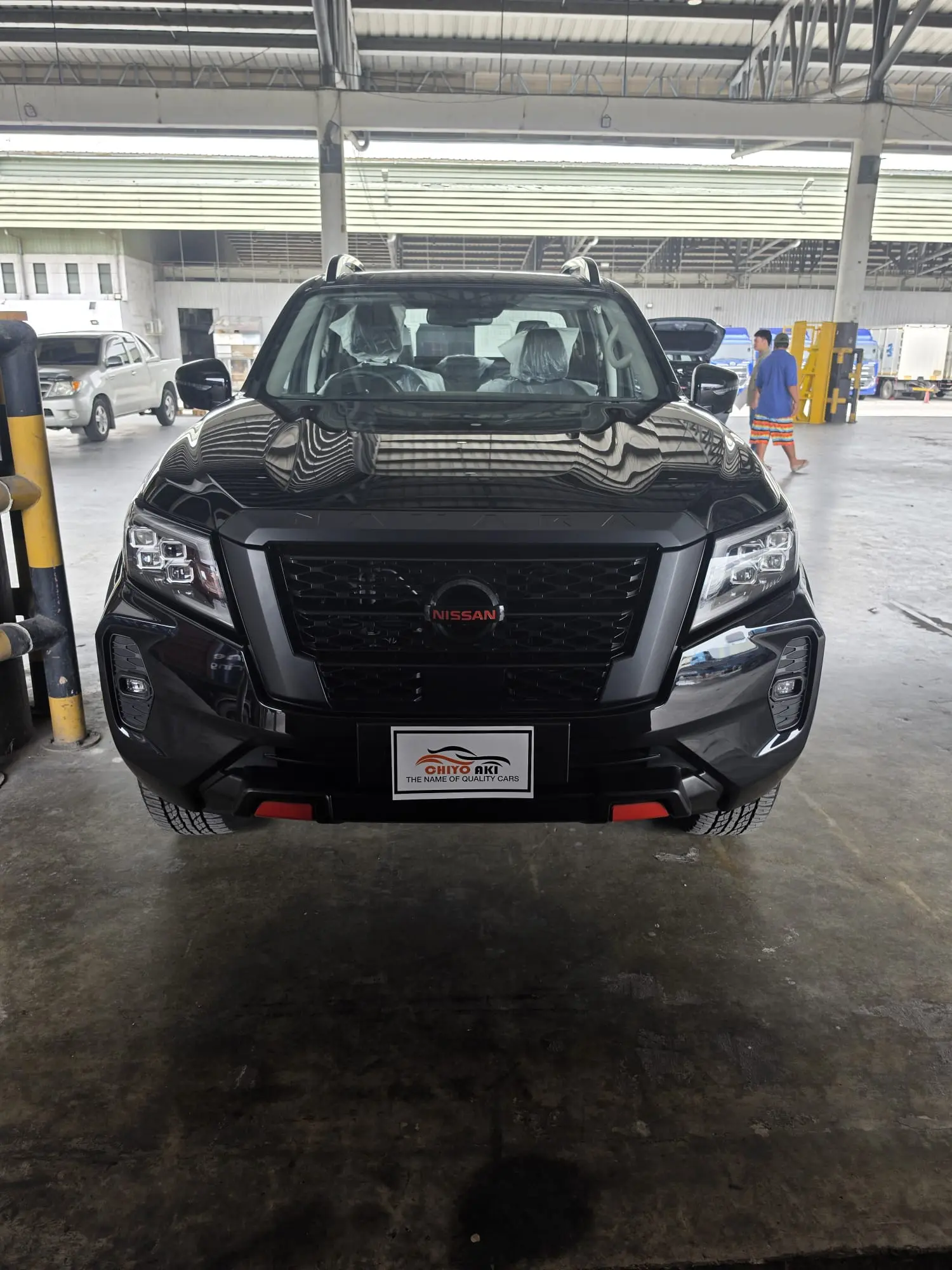 NISSAN NAVARA view 1