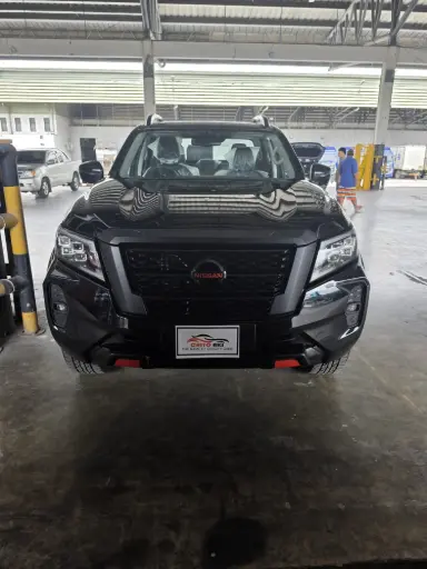 NISSAN NAVARA