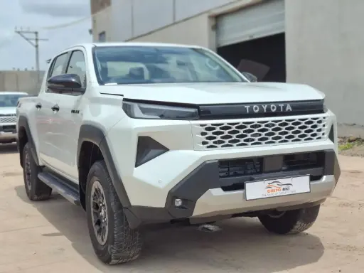 TOYOTA HILUX TRAVO