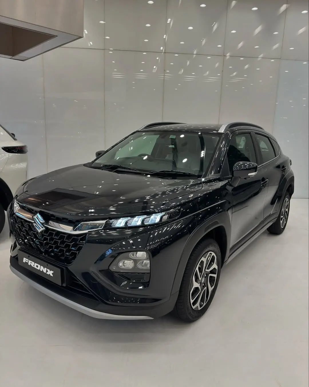 SUZUKI FRONX view 1