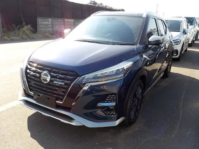 NISSAN KICKS view 1