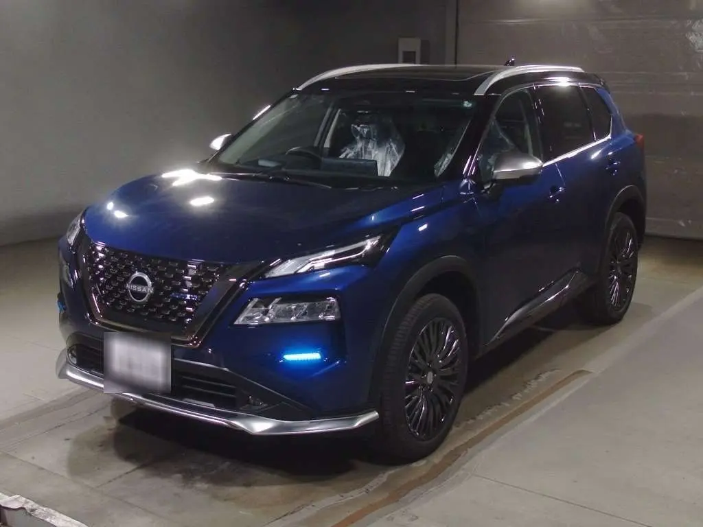 NISSAN X-TRAIL HYBRID view 1