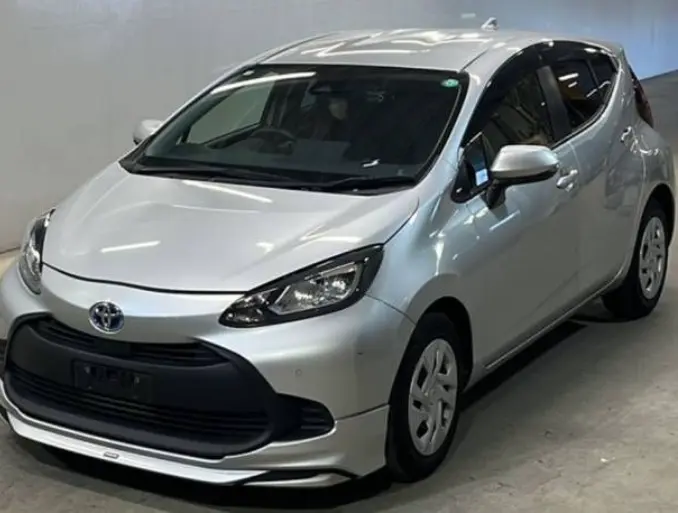 TOYOTA AQUA view 1