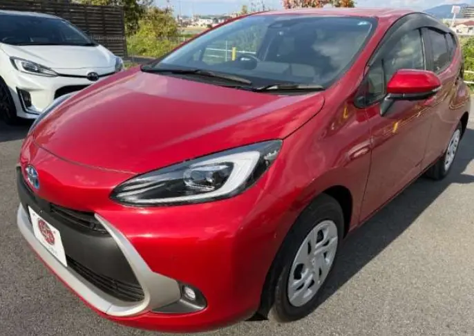 TOYOTA AQUA view 1